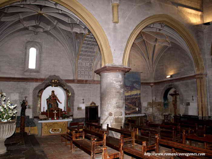 NAVE PRINCIPAL Y NAVE SUR ADOSADA, HACIA LOS PIES DEL TEMPLO